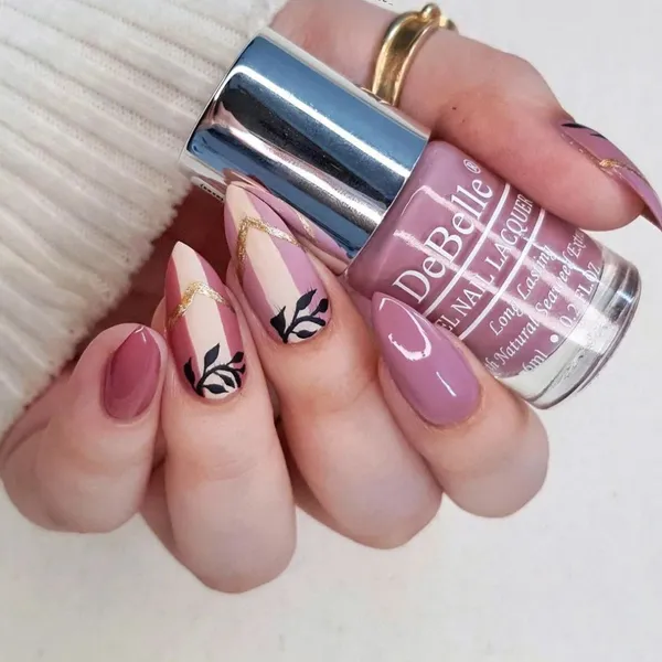 DeBelle_Gel_Nail_Lacquer_Glamorous_Jessica_Light_Mauve_Nail_Polish_6_Ml