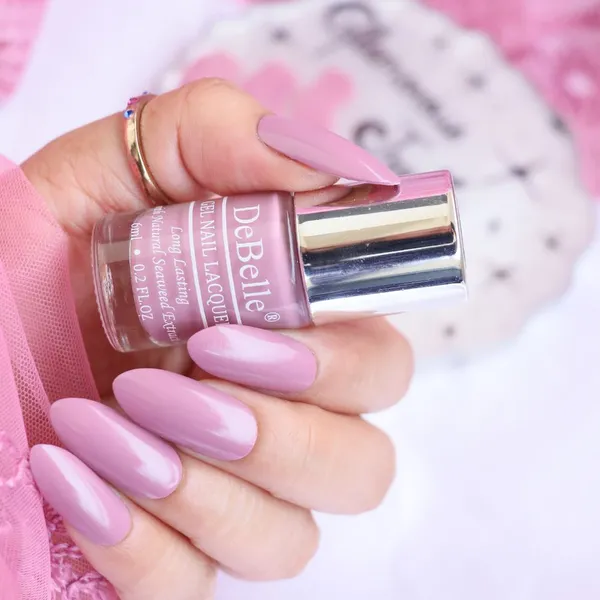 DeBelle_Gel_Nail_Lacquer_Glamorous_Jessica_Light_Mauve_Nail_Polish_6_Ml