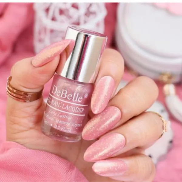 DeBelle_Gel_Nail_Lacquers_Combo_Of_2_Appealing_Aura_Magnetic_Madelyn_6_Ml_Each
