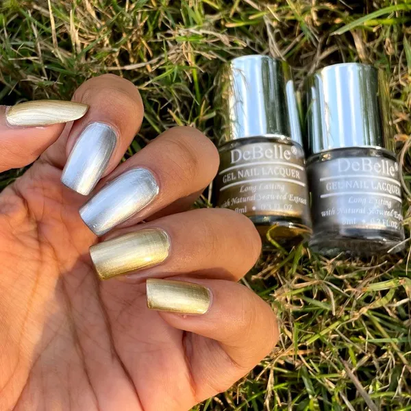 DeBelle_Gel_Nail_Lacquer_Combo_Of_2_Chrome_Gold_And_Chrome_Silver