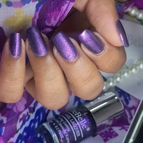 DeBelle_Gel_Nail_Lacquer_Delightful_Daphne_Duo_Holo_Purple_Glitter_Nail_Polish_6_Ml