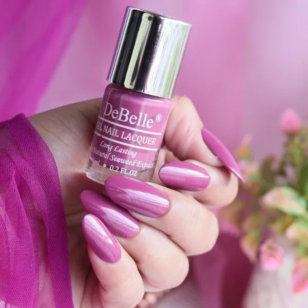 DeBelle_Gel_Nail_Lacquer_Magnetic_Maya_Magenta_Pink_Nail_Polish_6_Ml