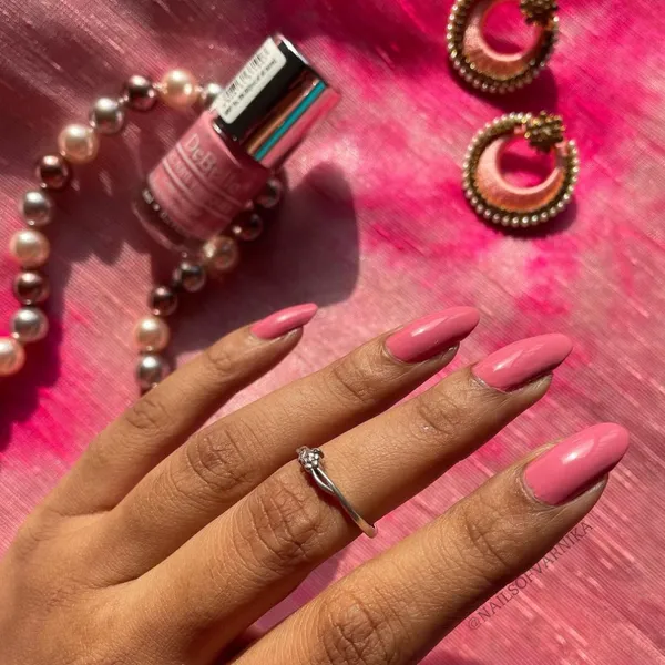 DeBelle_Gel_Nail_Lacquer_Plush_Paula_Suede_Pink_Mauve_Nail_Polish_6_Ml
