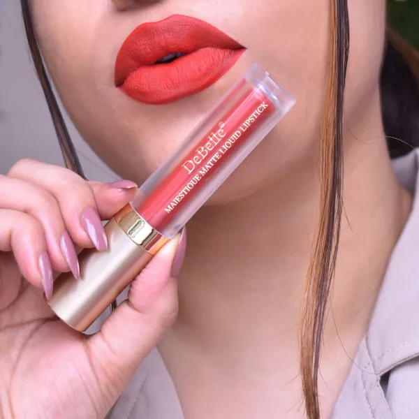 DeBelle_Cherry_Red_Long_Wear_Matte_Liquid_Lipstick_Scarlet_Sophia_Scarlet_Red_Enriched_With_Hyaluronic_Acid_And_Shea_Butter_3.5_Ml