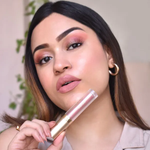 DeBelle_Majestique_Matte_Liquid_Lipstick_Caramel_Camille_Dark_Tan_Enriched_With_Hyaluronic_Acid_And_Shea_Butter_Waterproof_3.5_Ml