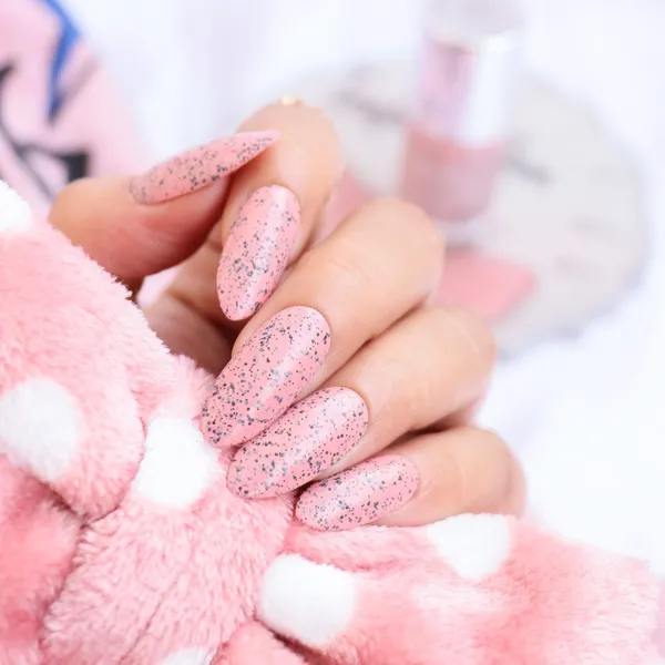 DeBelle_Gel_Nail_Lacquer_Inspiring_Ira_Pink_Cookie_Crumble_Nail_Polish_6_Ml