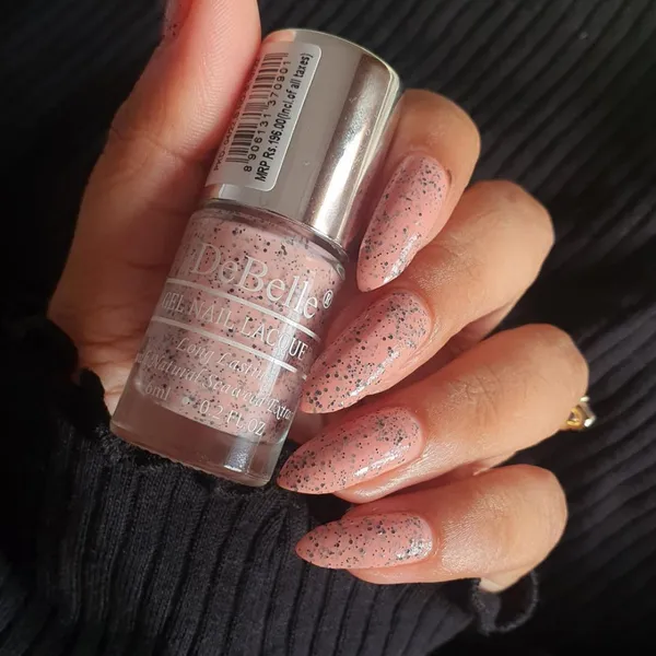 DeBelle_Gel_Nail_Lacquer_Inspiring_Ira_Pink_Cookie_Crumble_Nail_Polish_6_Ml
