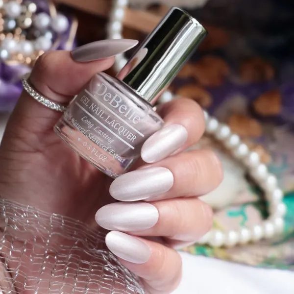 DeBelle_Gel_Nail_Lacquer_Little_Mermaid_Metallic_Pearl_Pink_With_Silver_8_Ml