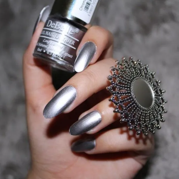 DeBelle_Gel_Nail_Lacquer_Chrome_Silver_Metallic_Silver_Nail_Polish_8_Ml_Silver_Metallic