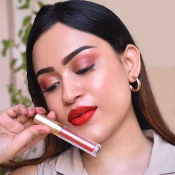 DeBelle_Majestique_Matte_Liquid_Lipstick_Combo_9_Enriched_With_Hyaluronic_Acid_And_Shea_Butter_Smudge_Proof_7_Hours_Long_Stay_31.5_Ml_|_3.5_Ml_Each