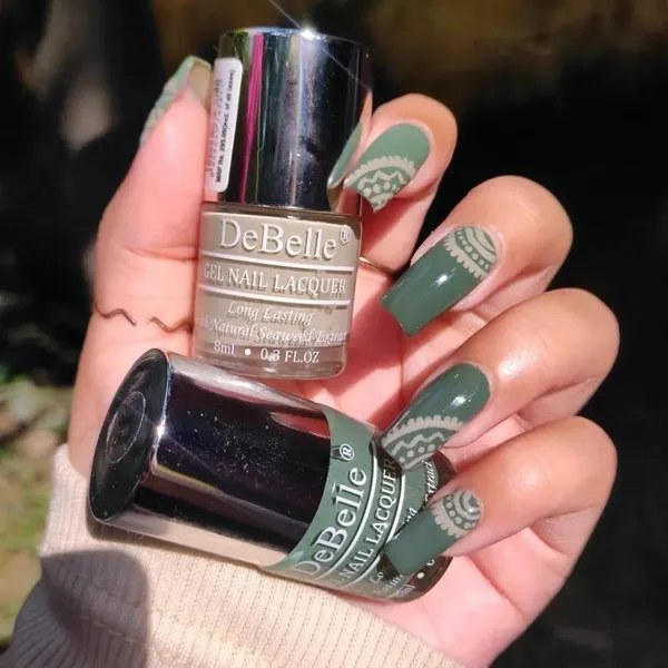 DeBelle_Gel_Nail_Polish_Combo_2_Moonstone_Bloom_Green_Olivia