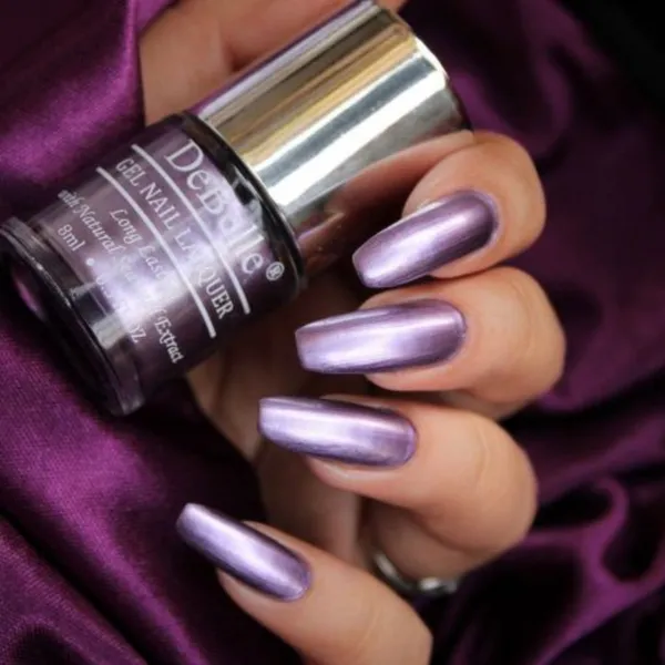 DeBelle_Gel_Nail_Lacquer_Chrome_Wine_Metallic_Purple_Nail_Polish_8_Ml