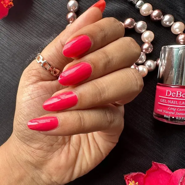 DeBelle_Gel_Nail_Lacquer_Fuchsia_Rose_Fuchsia_Pink_Nail_Polish_8_Ml