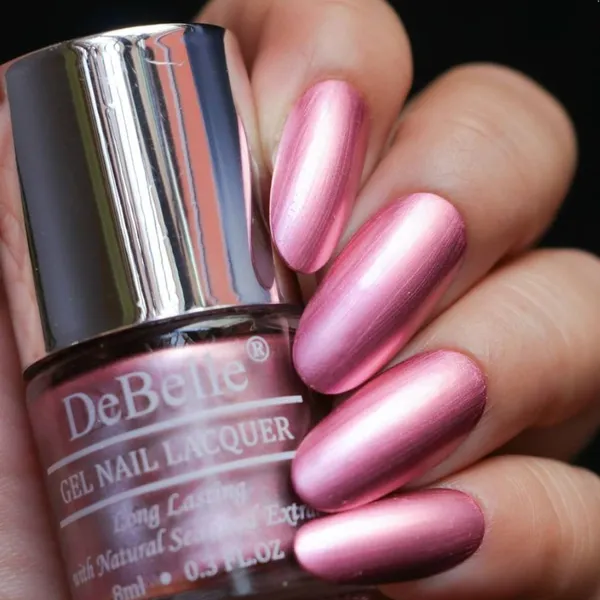 DeBelle_Gel_Nail_Lacquer_Chrome_Glaze_Metallic_Pink_Nail_Polish_8_Ml