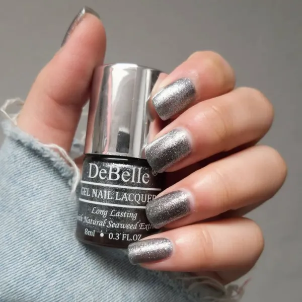 DeBelle_Gel_Nail_Lacquer_Grey_Glitterati_Silver_Glitter_Nail_Polish