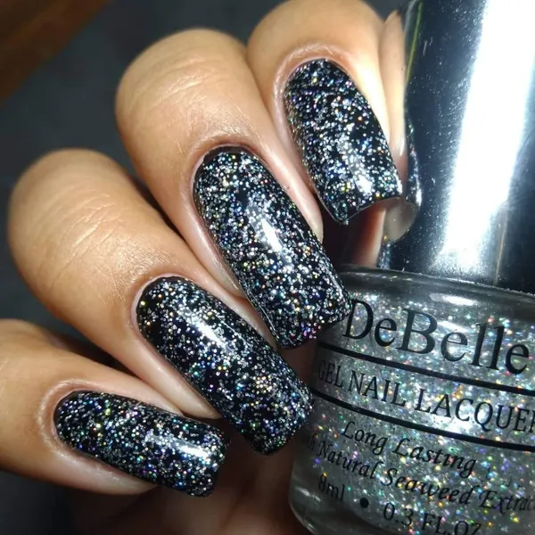 DeBelle_Gel_Nail_Lacquer_Shimmer_Top_Coat_Holographic_Top_Coat_Nail_Polish_8_Ml