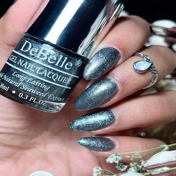 DeBelle_Gel_Nail_Lacquers_Combo_Set_Of_2_Bebe_Kiss_Hot_Pink_Grey_Glitterati_Grey_Glitter_16_Ml
