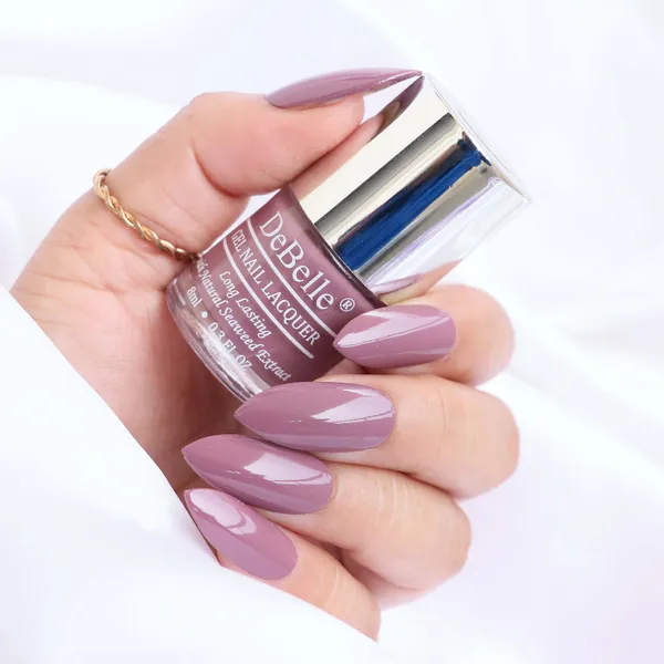 DeBelle_Fleur_De_Pearl_Gift_Set_Of_2_Nail_Polishes_Majestique_Mauve_Coco_Bean_16_Ml