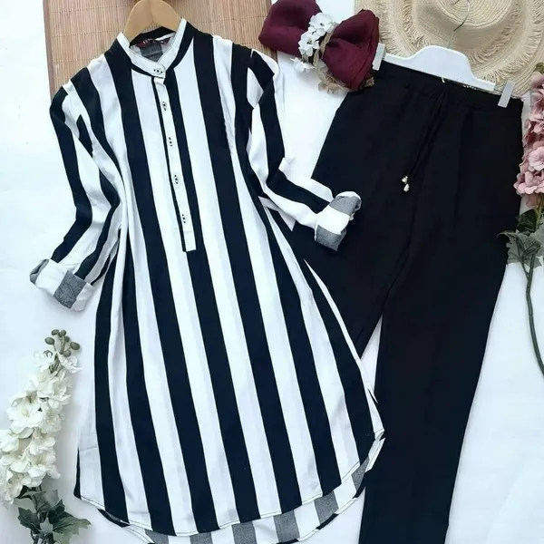 Black_Strip_Printed_Palazzo_Pants