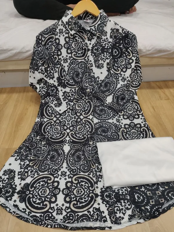 Black_Paisley_Printed_Top_With_Palazzo_Pants