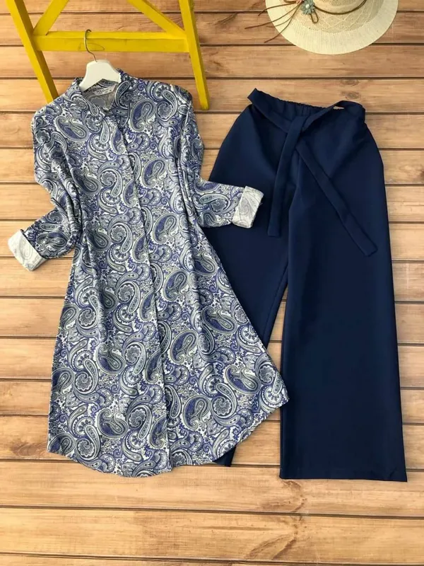 Blue_Paisley_Printed_Top_With_Palazzo_Pants