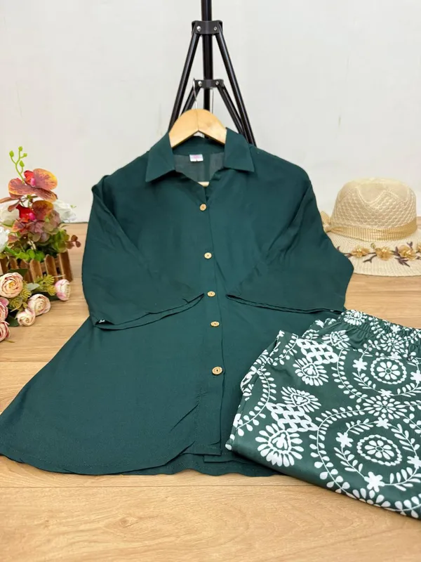 Dark_Green_Top_With_Printed_Palazzo_Pants
