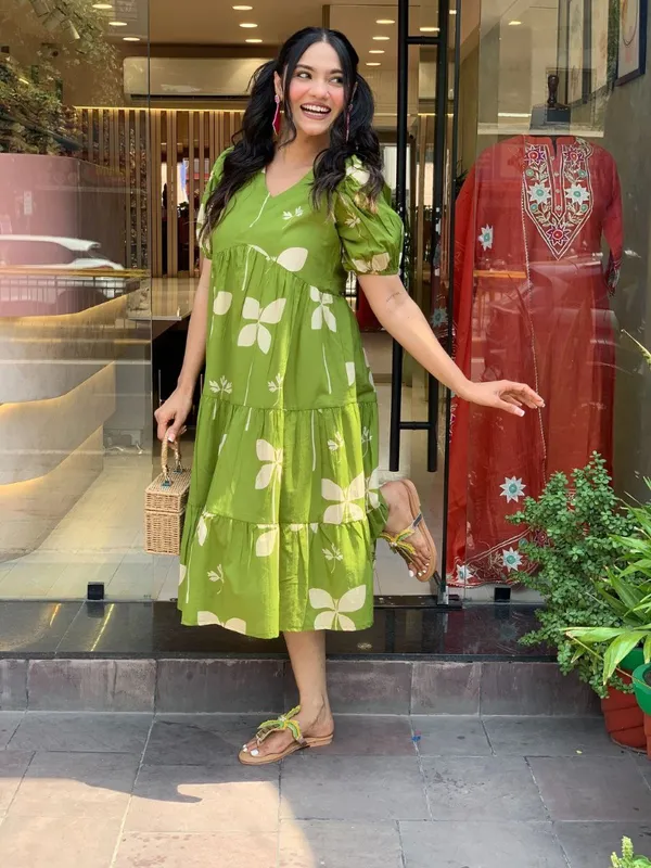 Green_Cotton_Butterfly_Printed_Casual_Trending_Midi_Dress