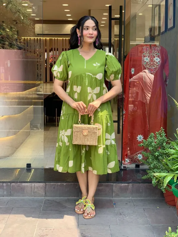 Green_Cotton_Butterfly_Printed_Casual_Trending_Midi_Dress