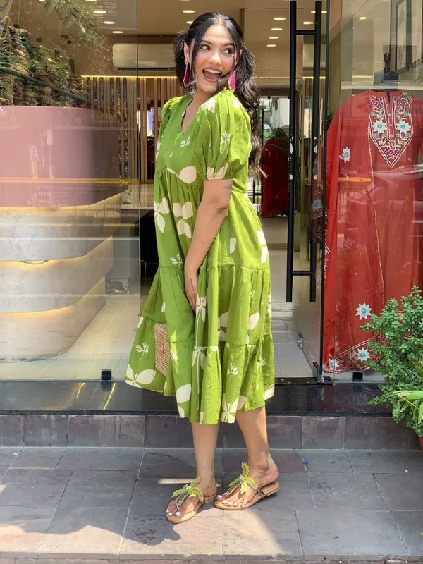 Green_Cotton_Butterfly_Printed_Casual_Trending_Midi_Dress