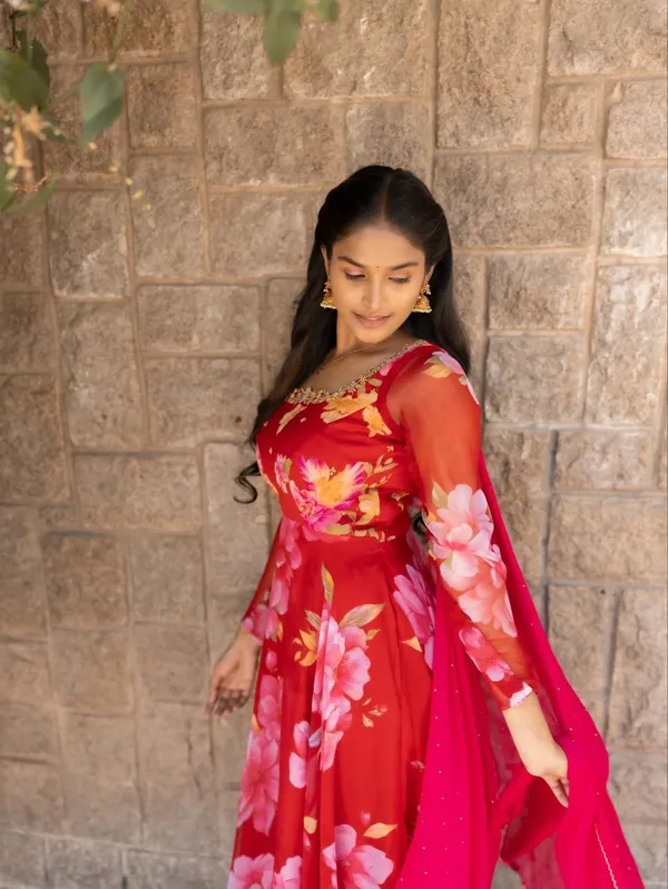 Stunning_Ruby_Rose_Anarkali_Suit