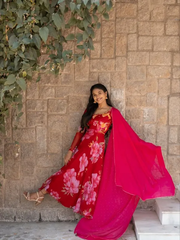 Stunning_Ruby_Rose_Anarkali_Suit