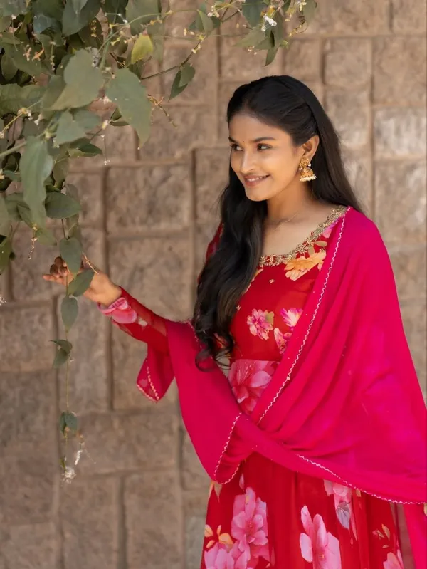 Stunning_Ruby_Rose_Anarkali_Suit