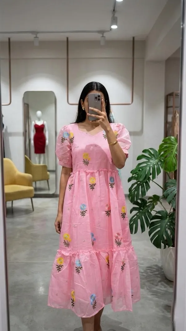 Pink_Trendy_Pari_Maxi