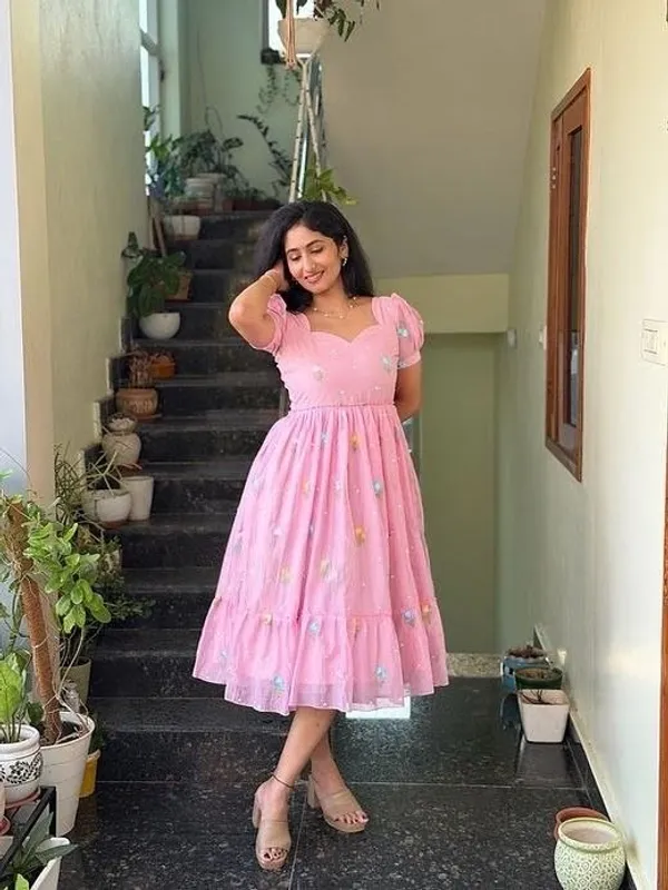 Pink_Trendy_Pari_Maxi