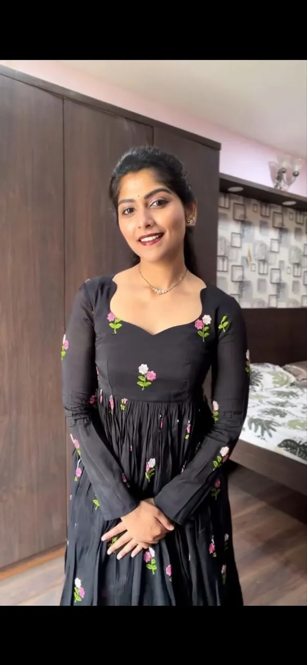 Black_Trendy_Bella_Maxi