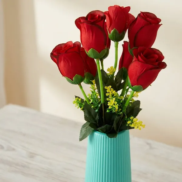 Green_Plastic_Decorative_Plastic_Flower_Vase_For_Flower_Arrangement_And_Home_Decor
