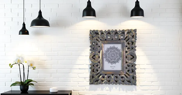 Hand_Carved_Wooden_Wall_Table_Mounted_Photo_Frame_In_Antique_Finish
