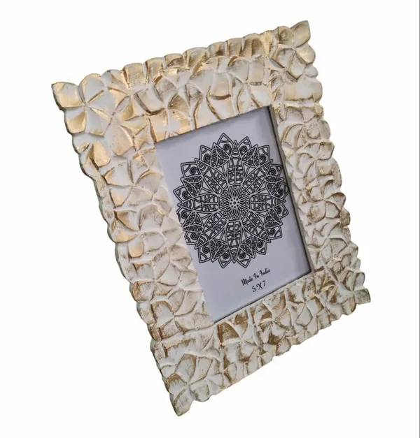 Hand_Carved_Photo_Frame_Table_Wall_Mounted_In_Antique_Finish_For_Home_D�cor