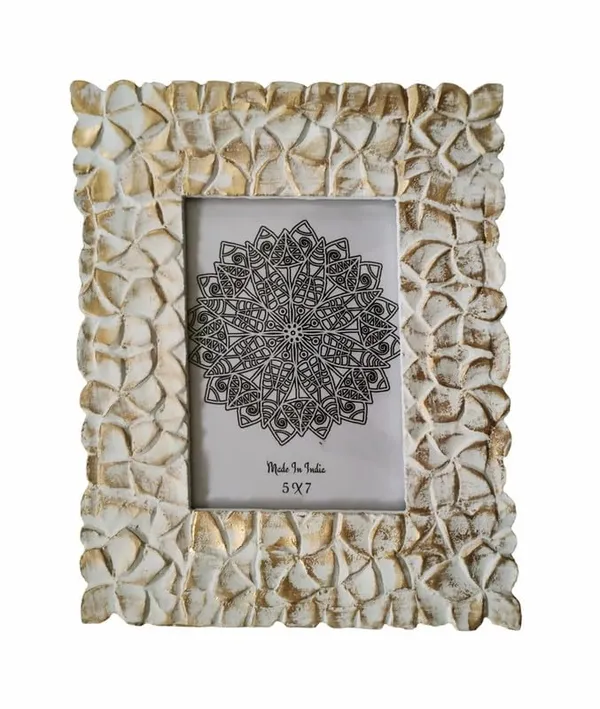 Hand_Carved_Photo_Frame_Table_Wall_Mounted_In_Antique_Finish_For_Home_D�cor