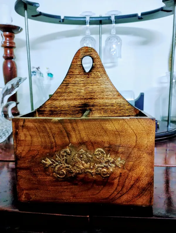 Wooden_Cutlery_Napkin_Caddy_Remote_Holder_Dark_Brown_Pen_Stand_For_Study_Office_Table_Multipurpose_Cutlery_Holder_Stand_With_Tissue_Rack_For_Dining_Table