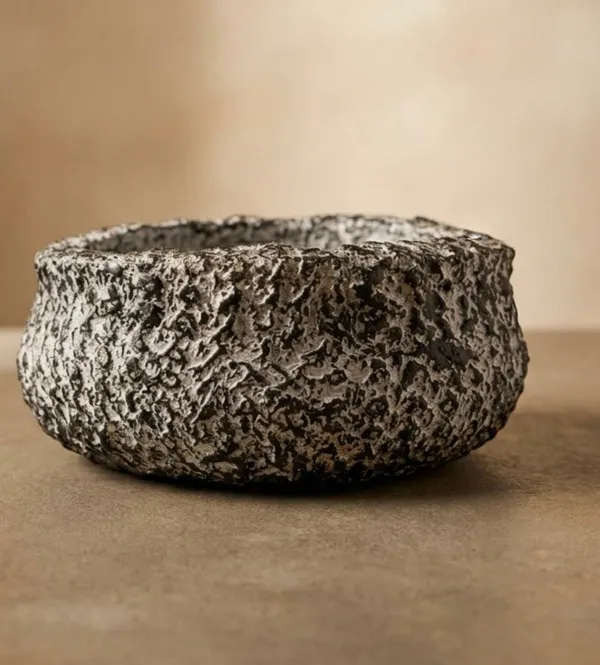 Mycelium_Bonded_Agri-waste_Handcrafted_Vase/Bowl_with_Paper-Mache_Finish-Eco-Friendly_Sustainable_Decor_and_Natural_Design
