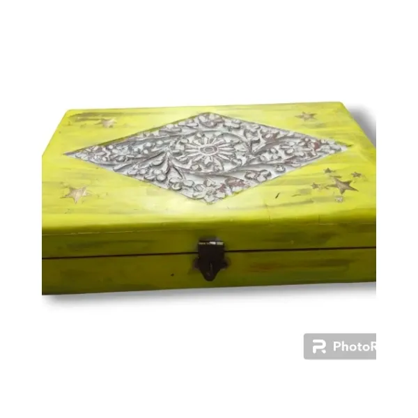 Hand_Carved_Wooden_Box