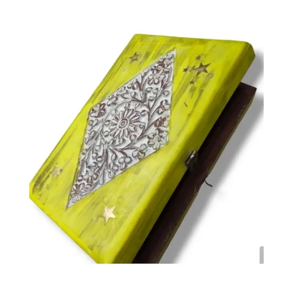 Hand_Carved_Wooden_Box
