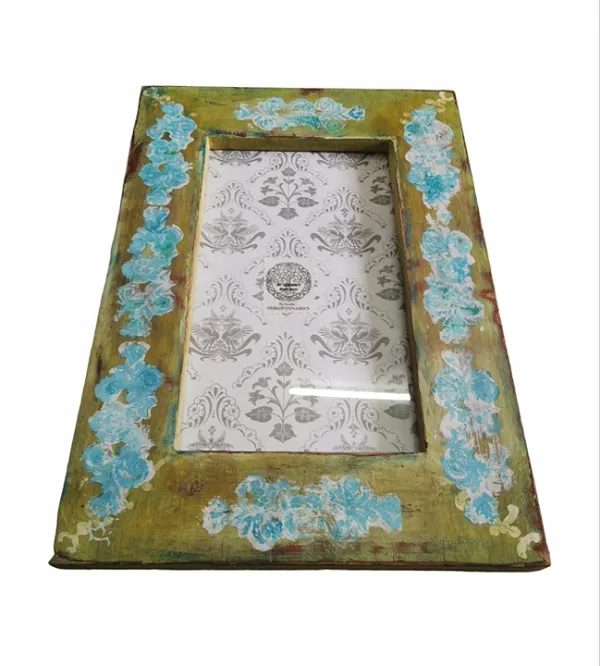 Hand_Finished_Wooden_Aged_Vintage_Photo_Frame_Yellow