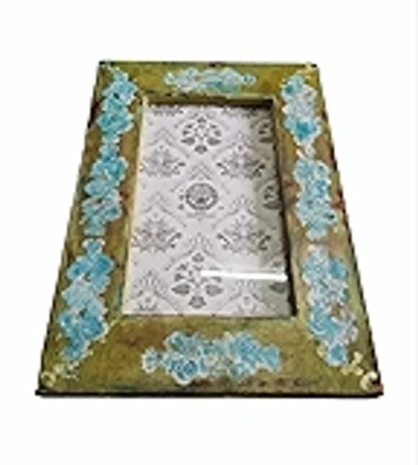 Hand_Finished_Wooden_Aged_Vintage_Photo_Frame_Yellow