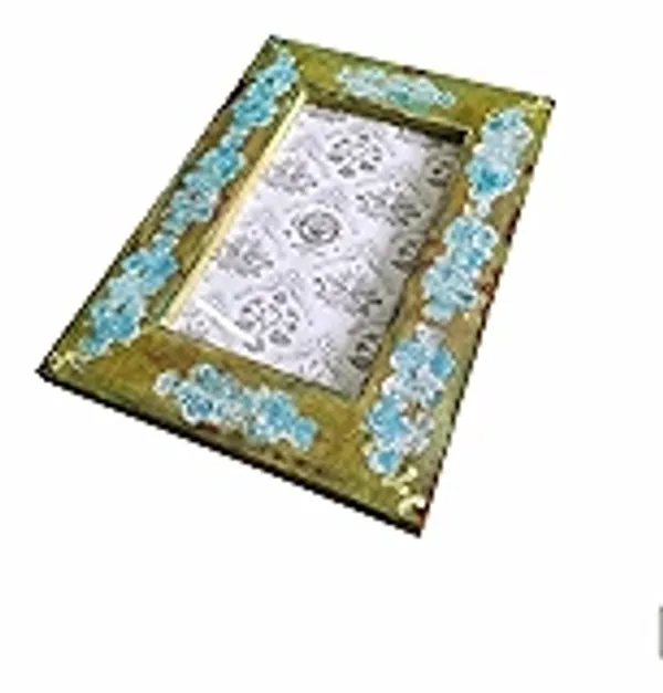 Hand_Finished_Wooden_Aged_Vintage_Photo_Frame_Yellow
