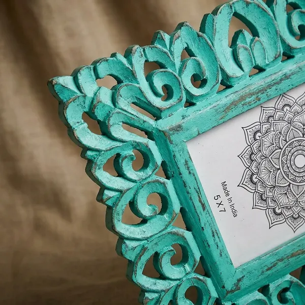 Hand_Carved_Wooden_Photo_Frame_In_Antique_Finish_For_Home_Decor