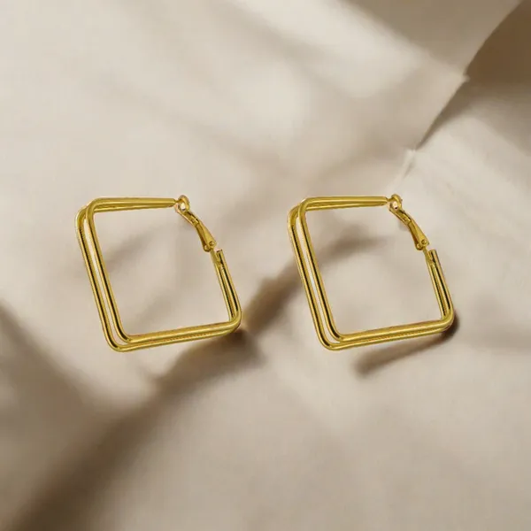 Dsquared_Gold_Hoops_Joie_De_Vivre