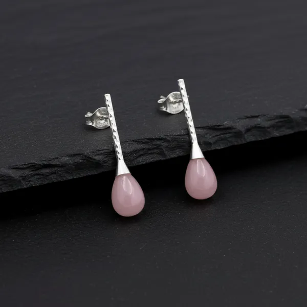 Rose_Chalcedony_Silver_Earrings_Whispering_Silver