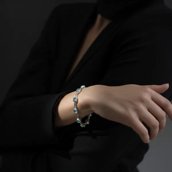 Blue_Topaz_Bracelet_In_Sterling_Silver_Whispering_Silver